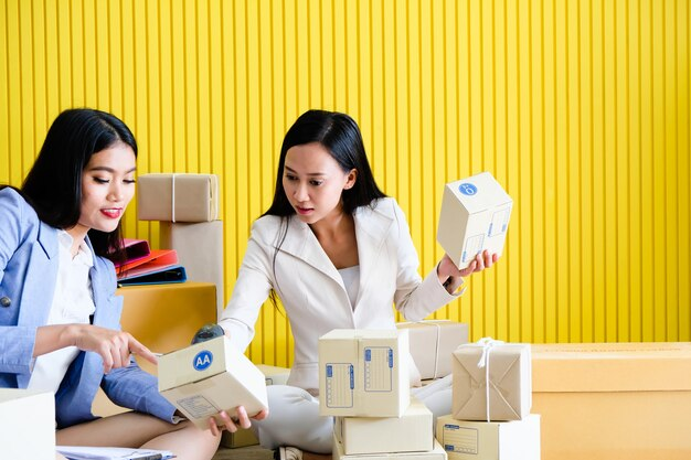 构建品牌护城河:从产品差异化到商标注册的终极防跟卖指南跨境场景 构建品牌护城河:从产品差异化到商标注册的终极防跟卖指南跨境场景