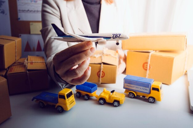 从“代工”到“品牌”:国际新规倒逼下的跨境出口升级路径收款币种 从“代工”到“品牌”:国际新规倒逼下的跨境出口升级路径收款币种