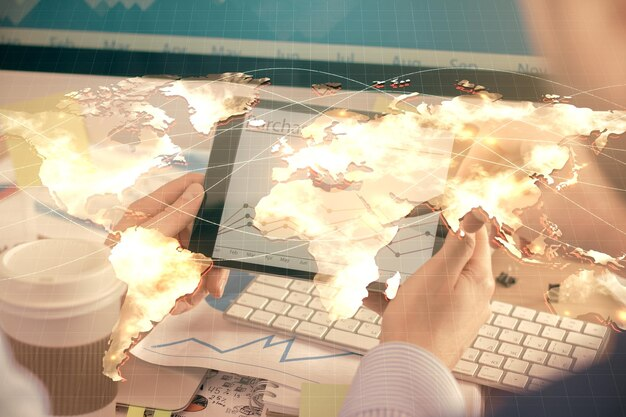 跨境电商数据中台建设:业务赋能、数据治理与技术架构实时结汇 跨境电商数据中台建设:业务赋能、数据治理与技术架构实时结汇