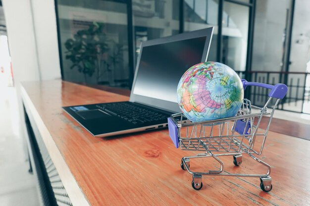 企业必知：服务贸易外汇收支涉及的关键单证类型跨境金融